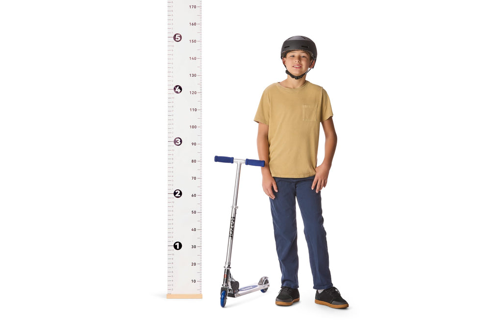 Kick Scooter for Kids - Lightweight, Foldable, Aluminum Frame, Adjustable Handlebars B4688