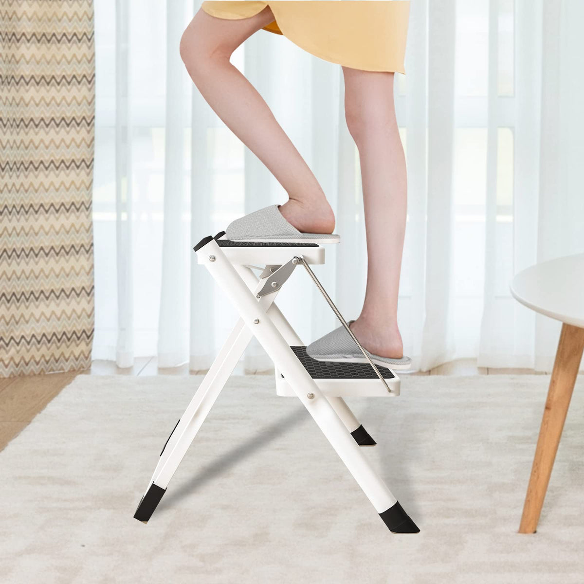 2 Step Folding Metal Step Stool with Anti-Slip Pedal A470