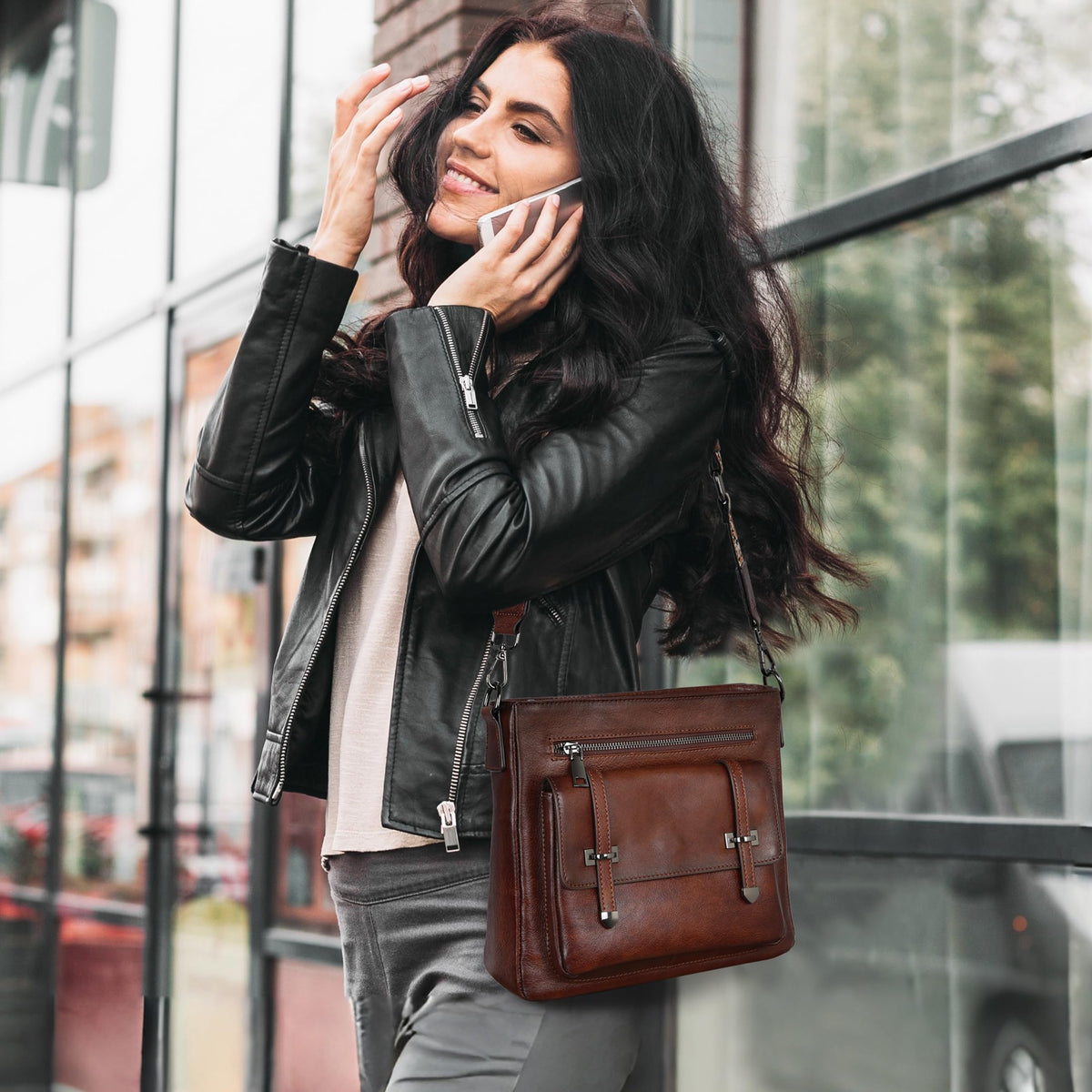 Soft Leather Crossbody Bags with Multi Pockets D789
