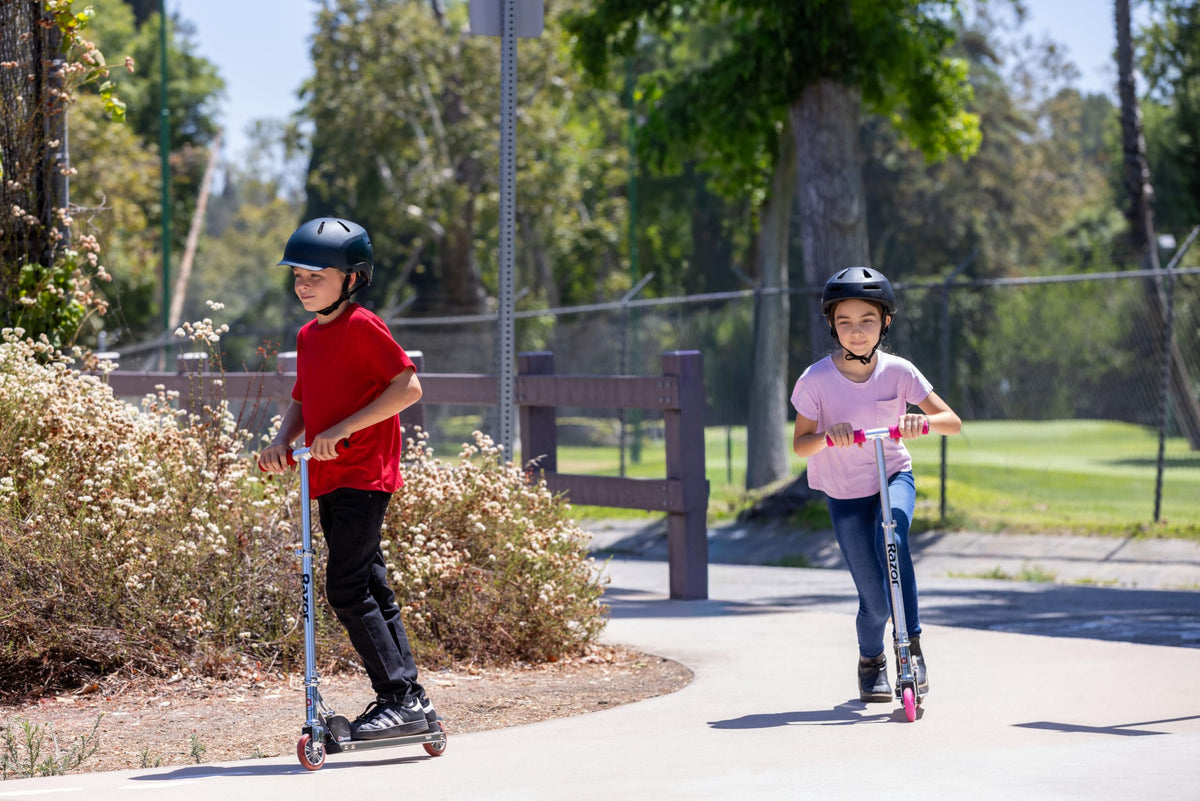 Kick Scooter for Kids - Lightweight, Foldable, Aluminum Frame, Adjustable Handlebars B4688